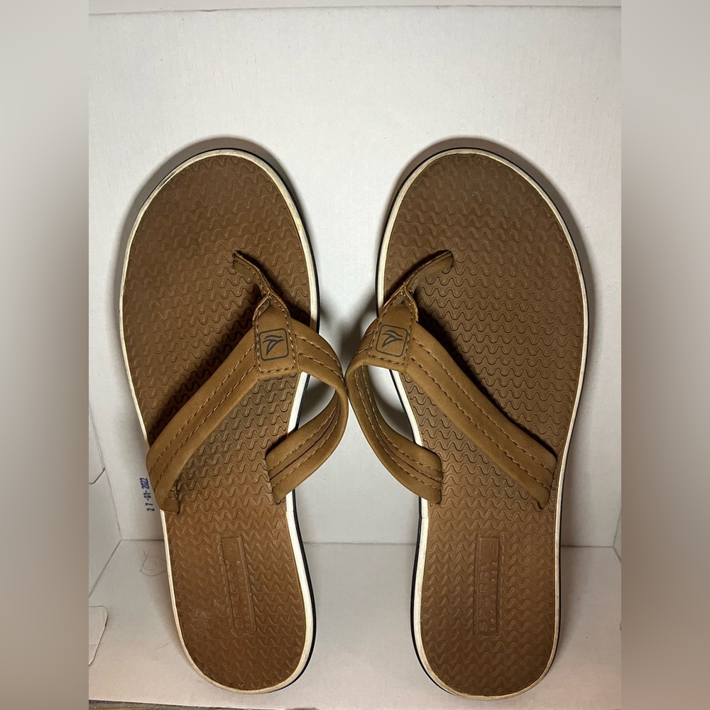 Size 7 Sperry Flip Flop